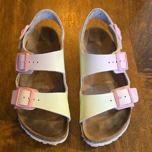Birkenstock Milano Vegan Kids Two-Strap Sandals in Light Green with Pink Buckles